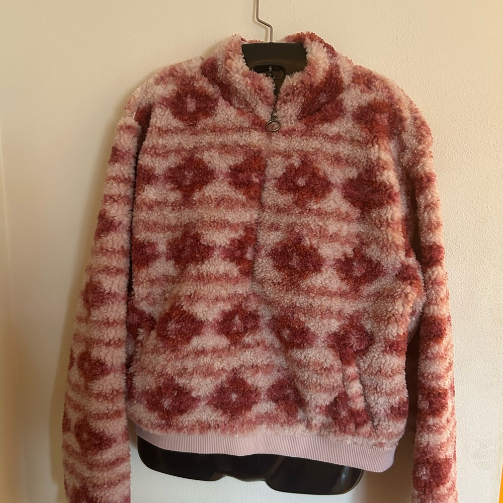 Lucky Brand Soft Pink Fleece. Size M. Smoke free home. Super soft and warm!